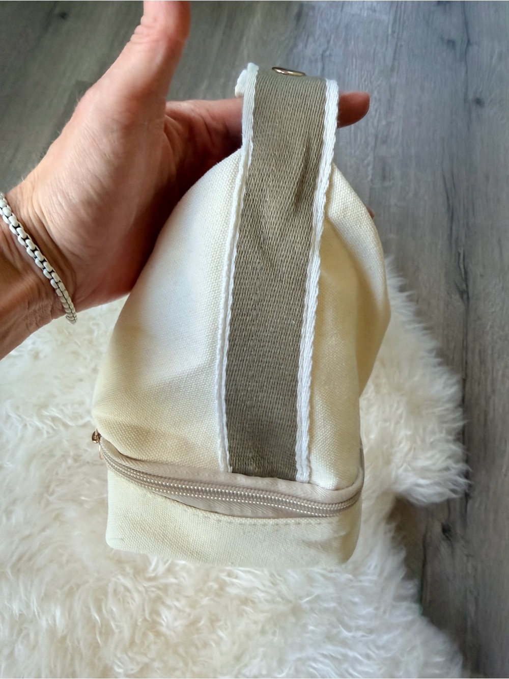 Source Unknown Hermes Cream & Grey Canvas Dual Section Cosmetic Case - Picture 5 of 13